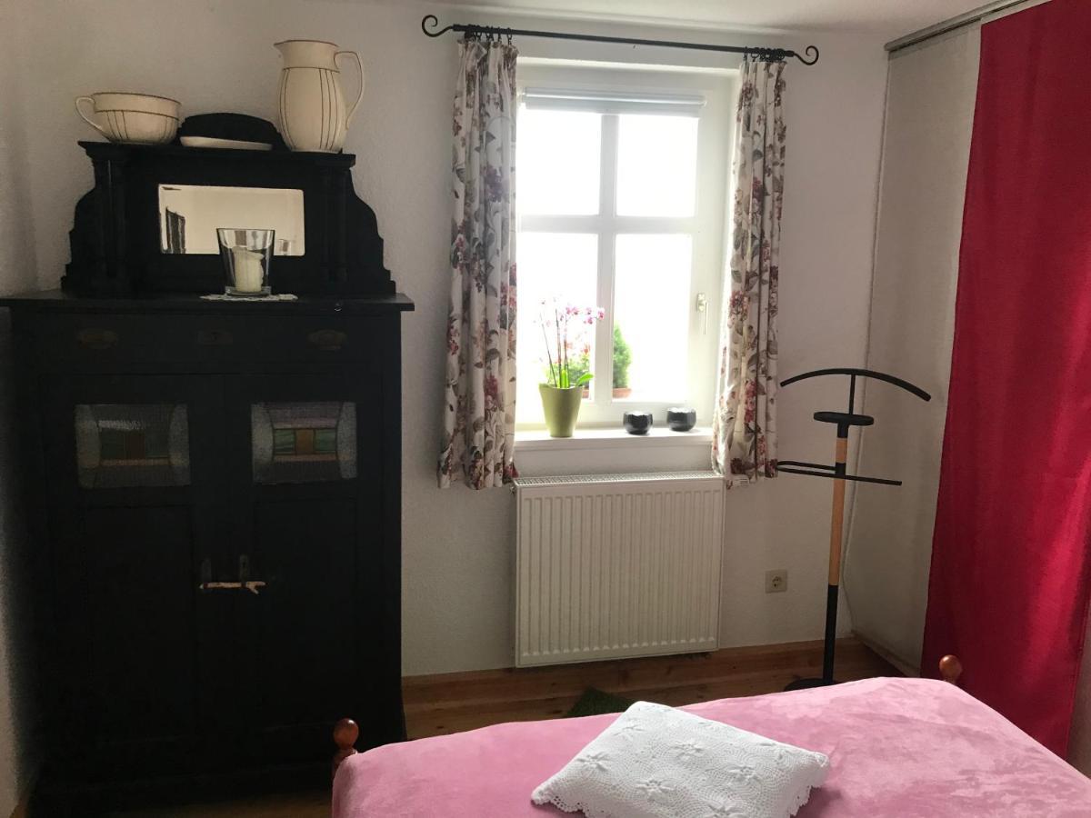 Turmstueble Im Torhaus Von 1545 Apartment Burgbernheim ภายนอก รูปภาพ