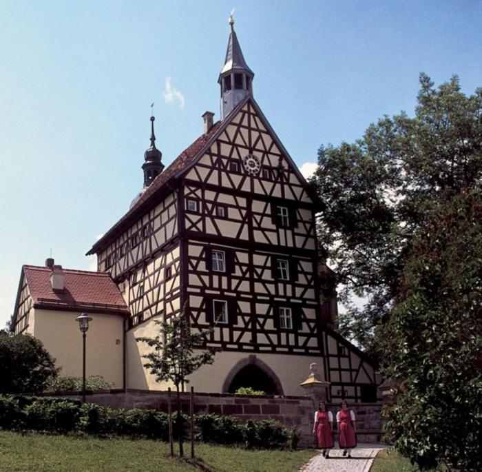 Turmstueble Im Torhaus Von 1545 Apartment Burgbernheim ภายนอก รูปภาพ