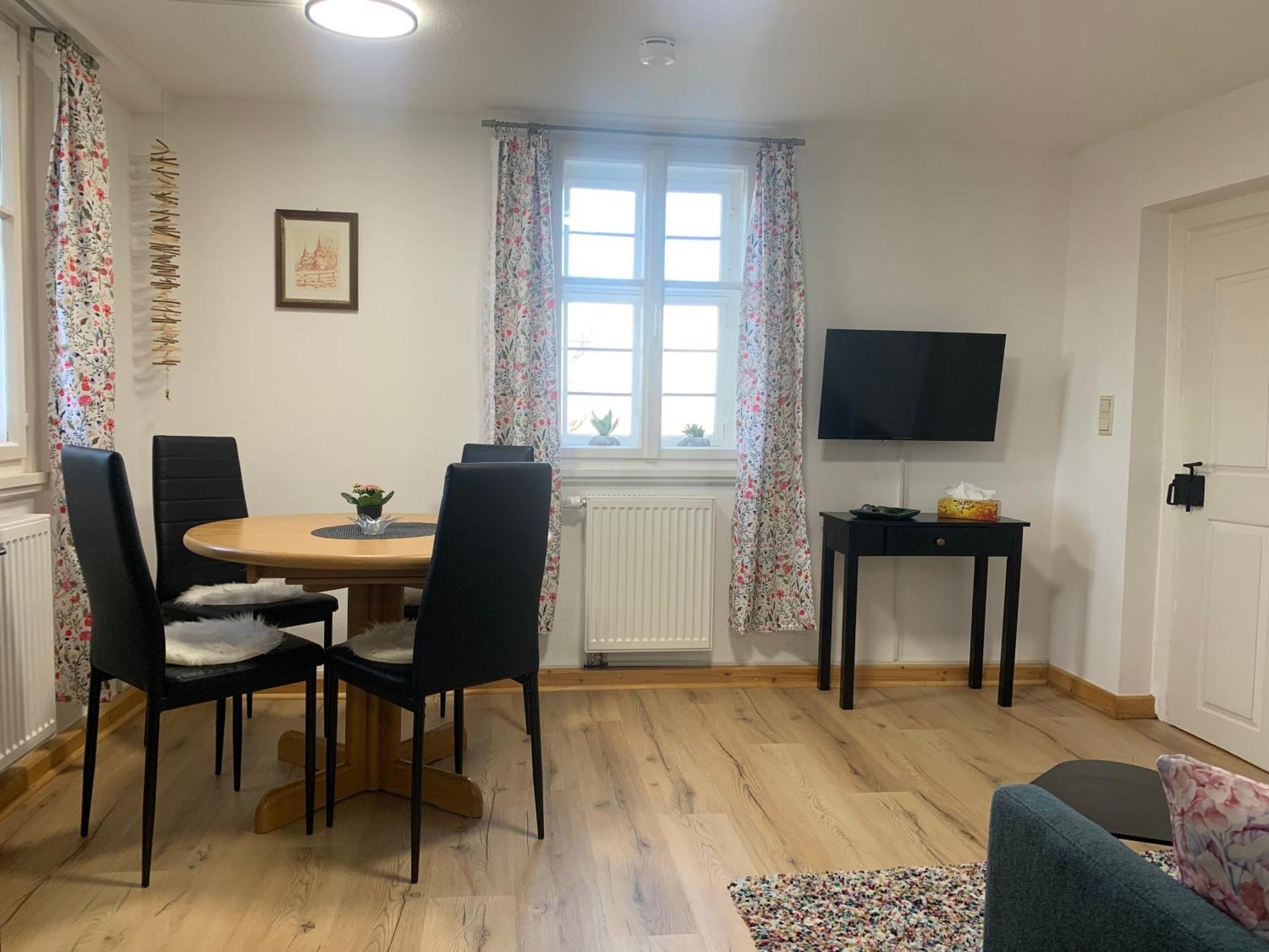 Turmstueble Im Torhaus Von 1545 Apartment Burgbernheim ภายนอก รูปภาพ